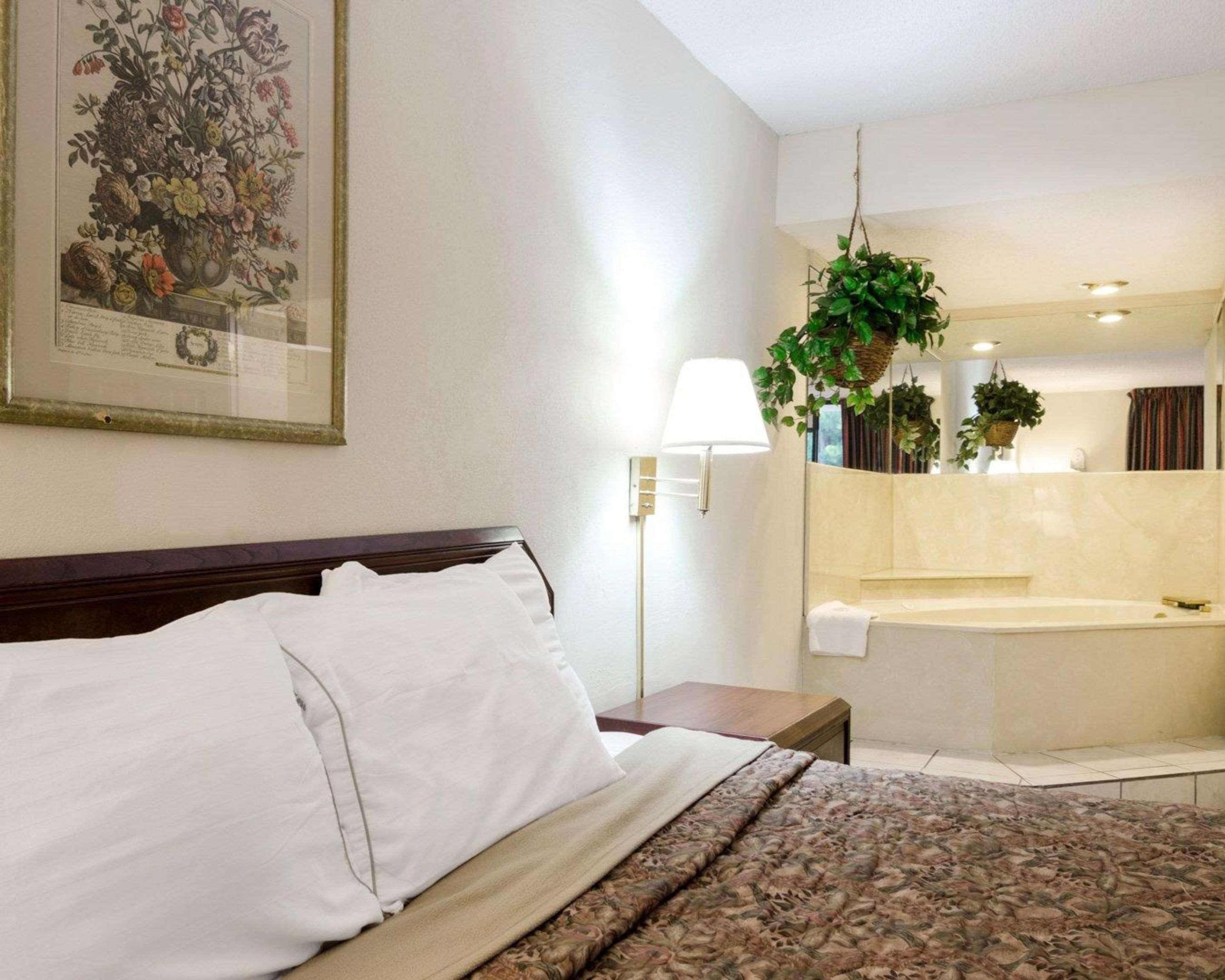 Rodeway Inn Norcross Zewnętrze zdjęcie