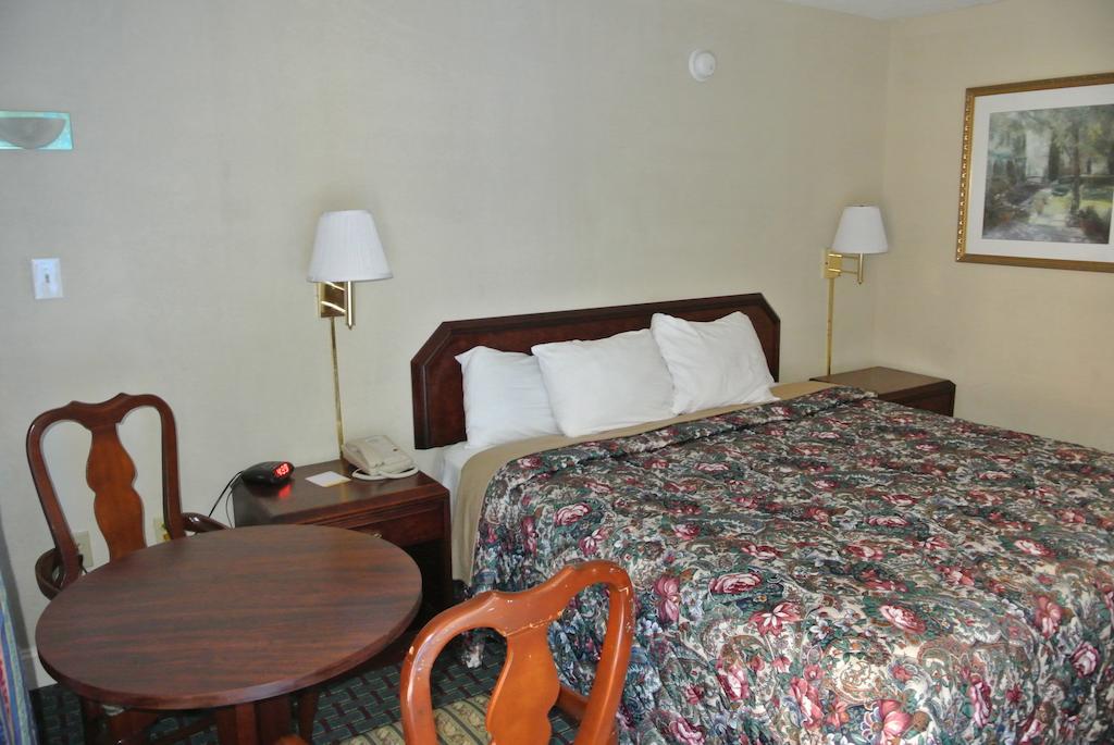 Rodeway Inn Norcross Pokój zdjęcie